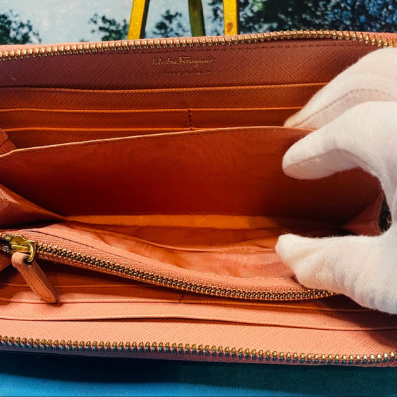 Salvatore Ferragamo Gancini Zip Around Wallet Burgundy /Pink Full Size - Picture 7 of 14